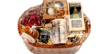 Kosz upominkowy na Boże Narodzenie